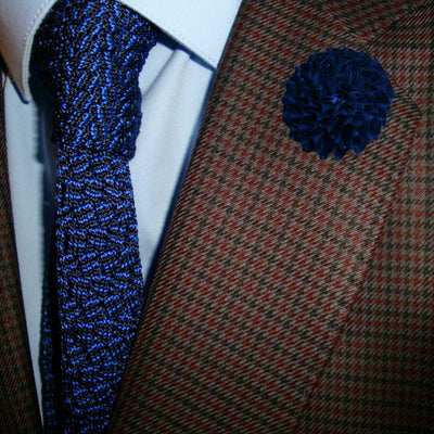 Bassin and Brown Navy Chrysanthemum Flower Jacket Lapel Pin