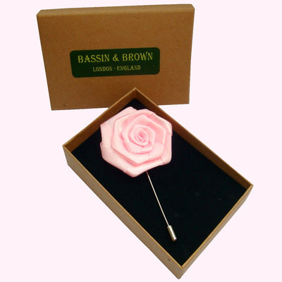 Bassin and Brown Rose  Jacket Lapel Pin - 4cm Diameter - Pastel Pink